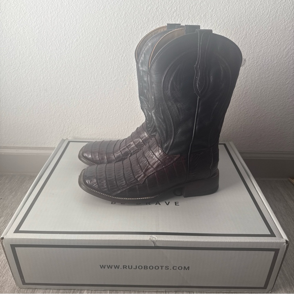 Men's Rujo The Roscoe Black Cherry Caiman  Leather Cowboy Boots 8EE